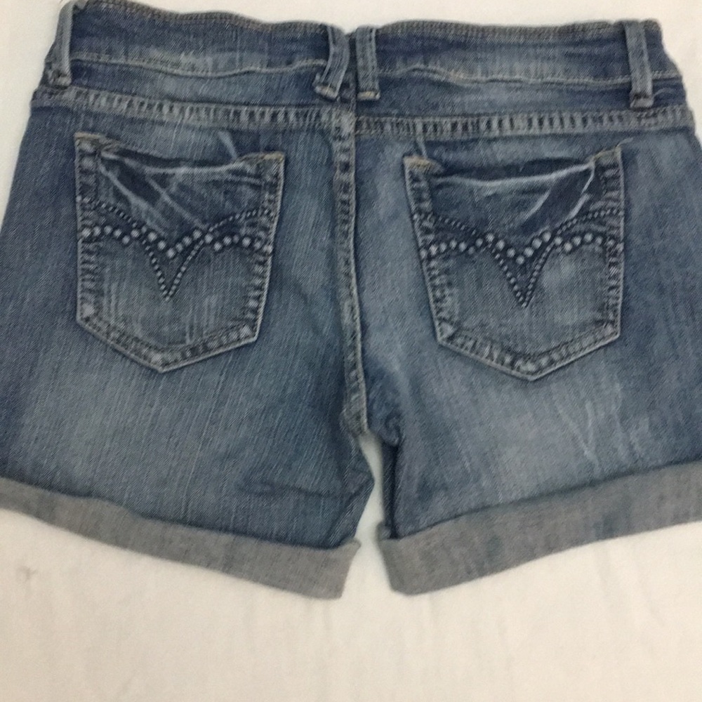 Shorts - Picture 2 of 2